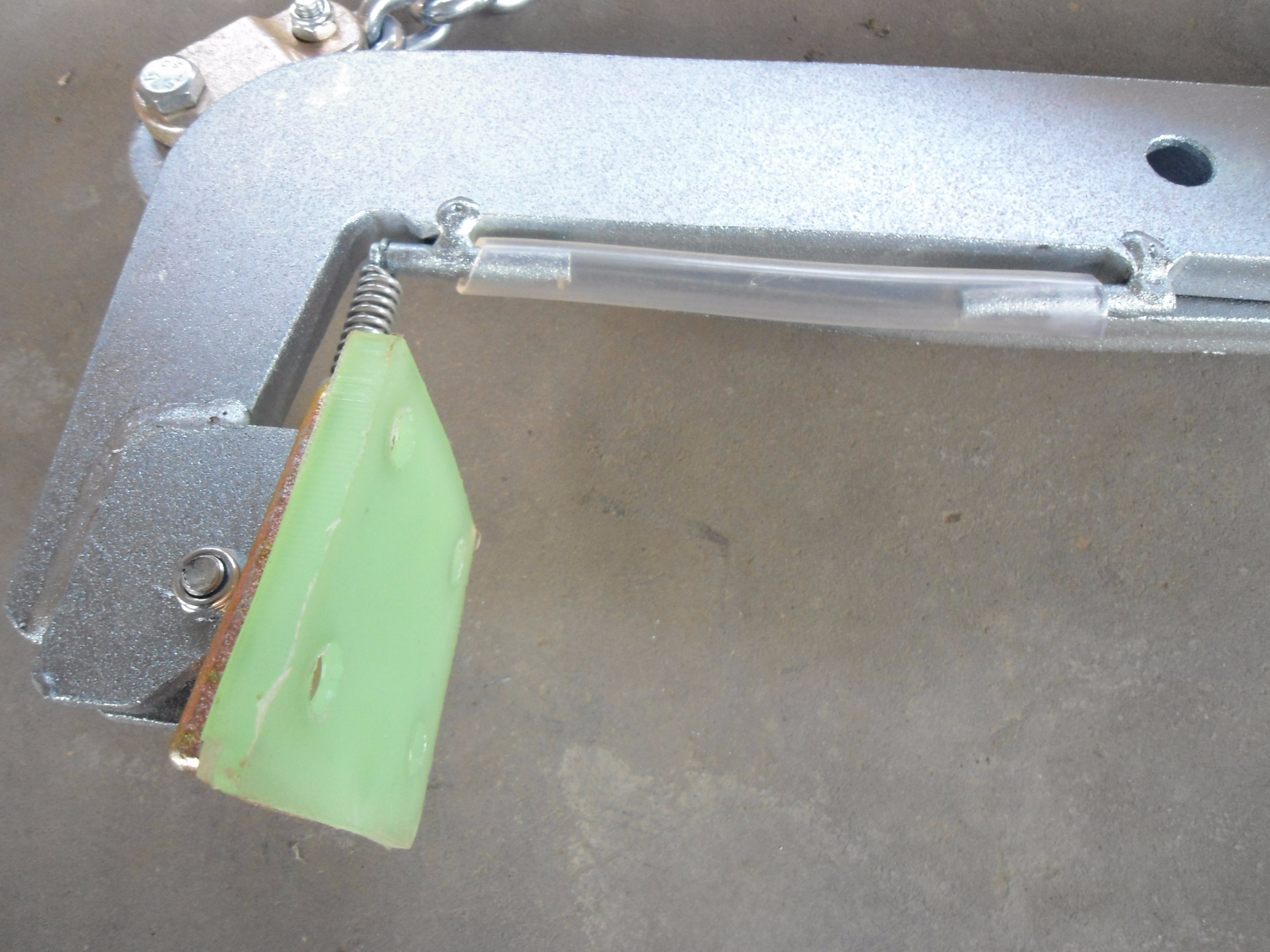 經(jīng)過熱鍍鋅石材夾具表面標(biāo)準(zhǔn)樣式供您參考--河北東圣吊索具制造有限公司--石材夾具|液壓堆高車|手動叉車|小型攪拌機(jī)